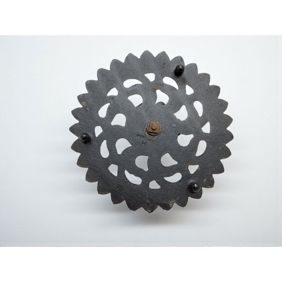 vintage cast iron handcrafted spoke/gear candle stick holder - Picture 6 of 11